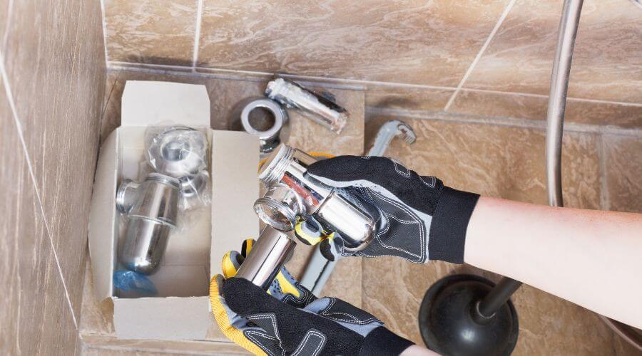 Professional gutter cleaning in Livonia, LA